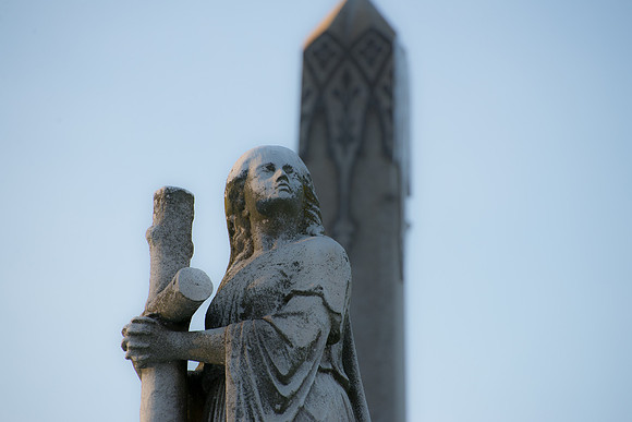 Winter Wonder Cemetary 3-54